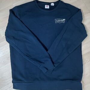 Levi’s crewneck